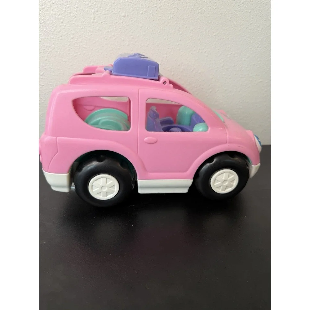 Mattel Fisher Price Little People Family SUV Musical Melody Pink Car Van 2009